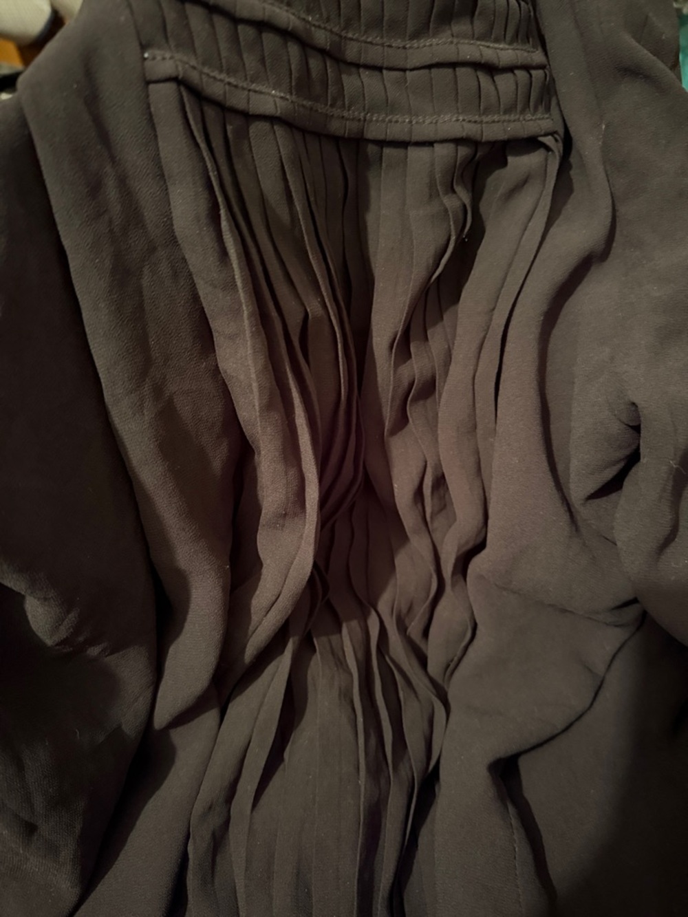 Pleated Black 100 percent polyester Top